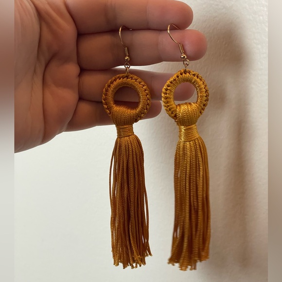 FREE ORDER ADD ON: SHEIN Mustard Yellow Circle & Tassle Dangle Earrings - Picture 3 of 3